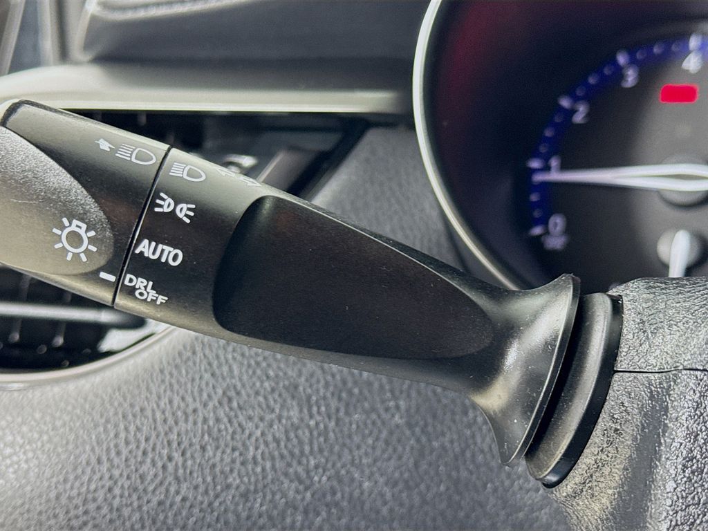 Used Car 2019 Toyota C-hr  Le For Sale Under $20,000 In Austin, Texas
