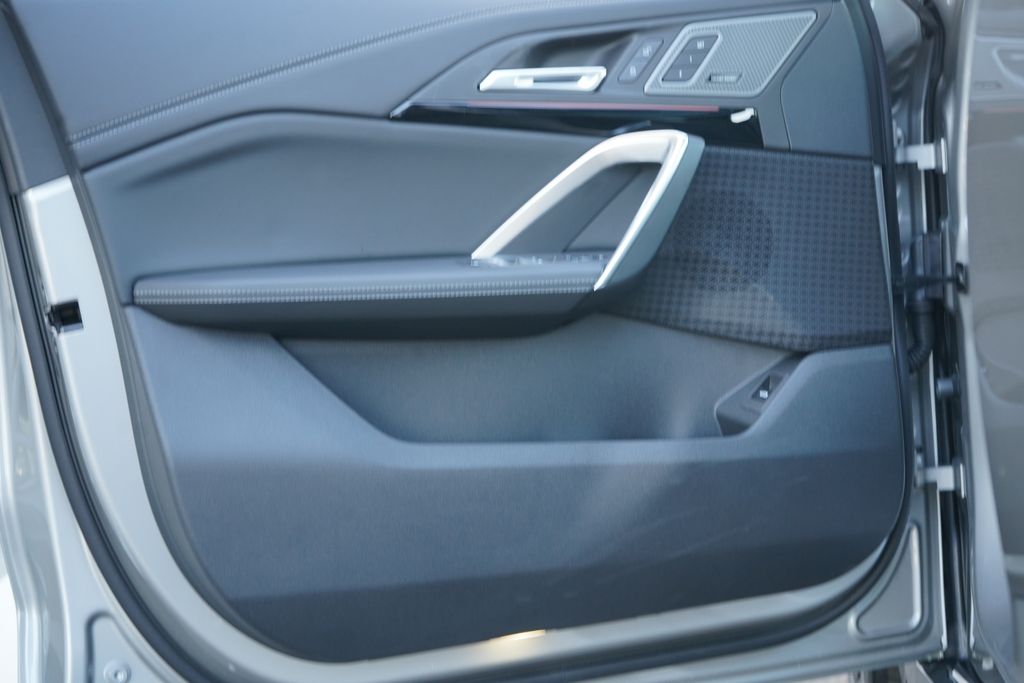 Thumbnail: 2026 BMW X1 - 9