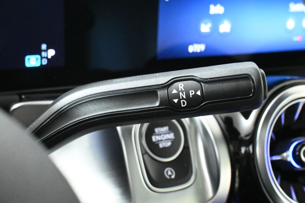 Thumbnail: 2026 Mercedes-Benz GLB - 24