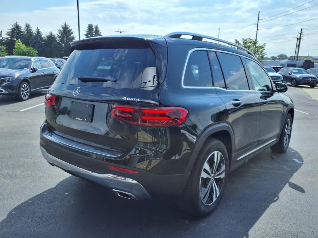 New 2025 Black Mercedes-Benz GLB 250 image 6