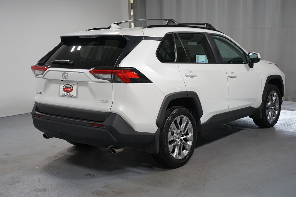 Thumbnail: 2025 Toyota RAV4 - 8