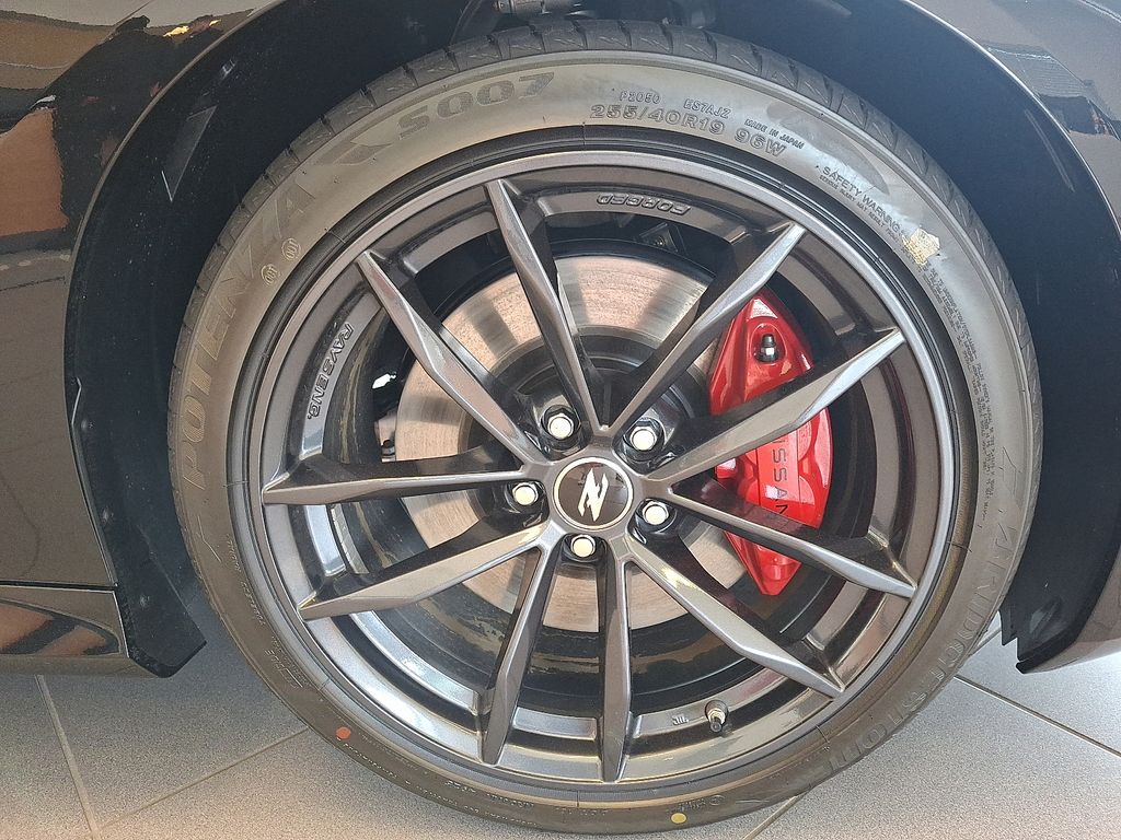 2026 Nissan Z — photo 8