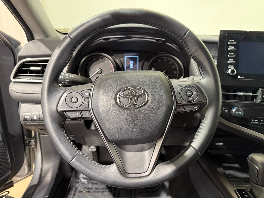 Thumbnail: 2023 Toyota Camry - 20