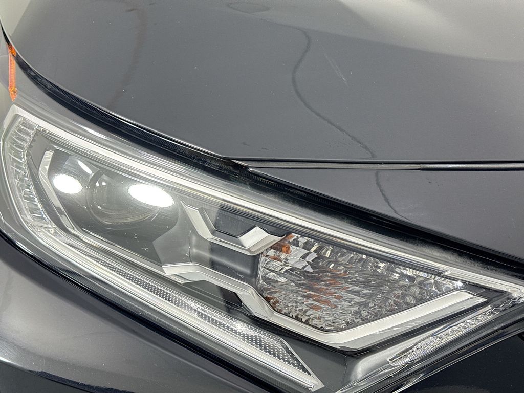 Used Car 2020 Toyota Rav4 Hybrid  Xle For Sale Under $30,000 In Austin, Texas