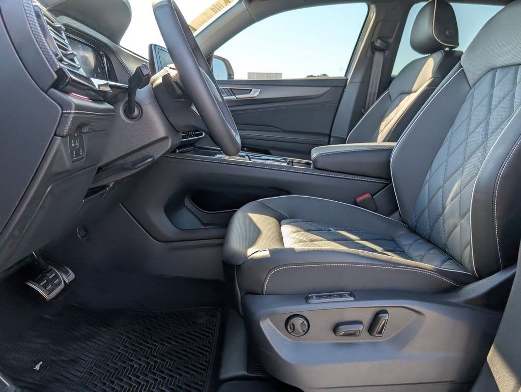 2026 Volkswagen Atlas Cross Sport 2.0T SEL Premium R-Line - 11