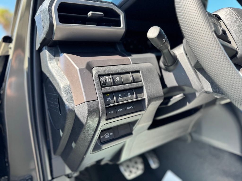 2025 Toyota Tacoma TRD Sport Double Cab photo 17
