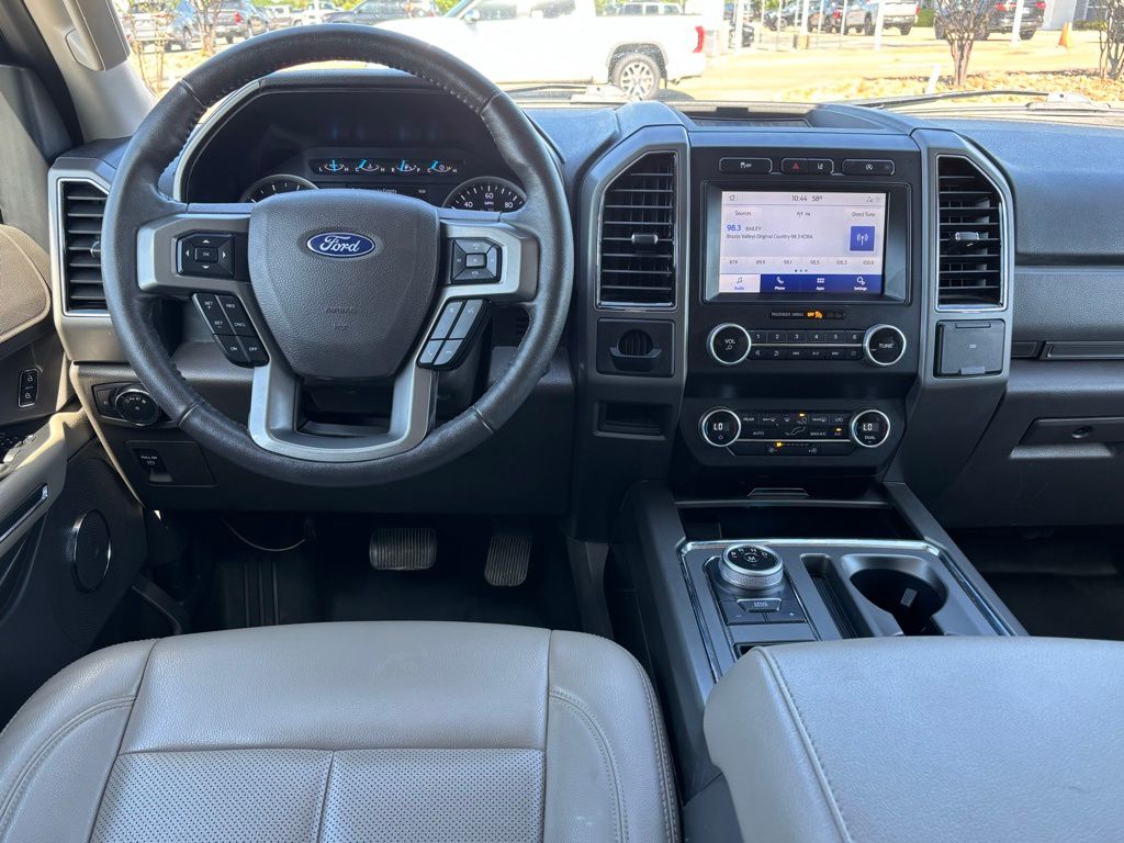 2021 Ford Expedition Max XLT photo