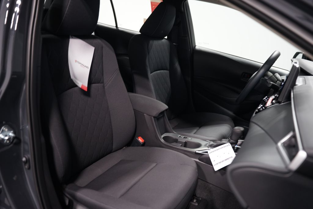 2025 Toyota Corolla LE 27