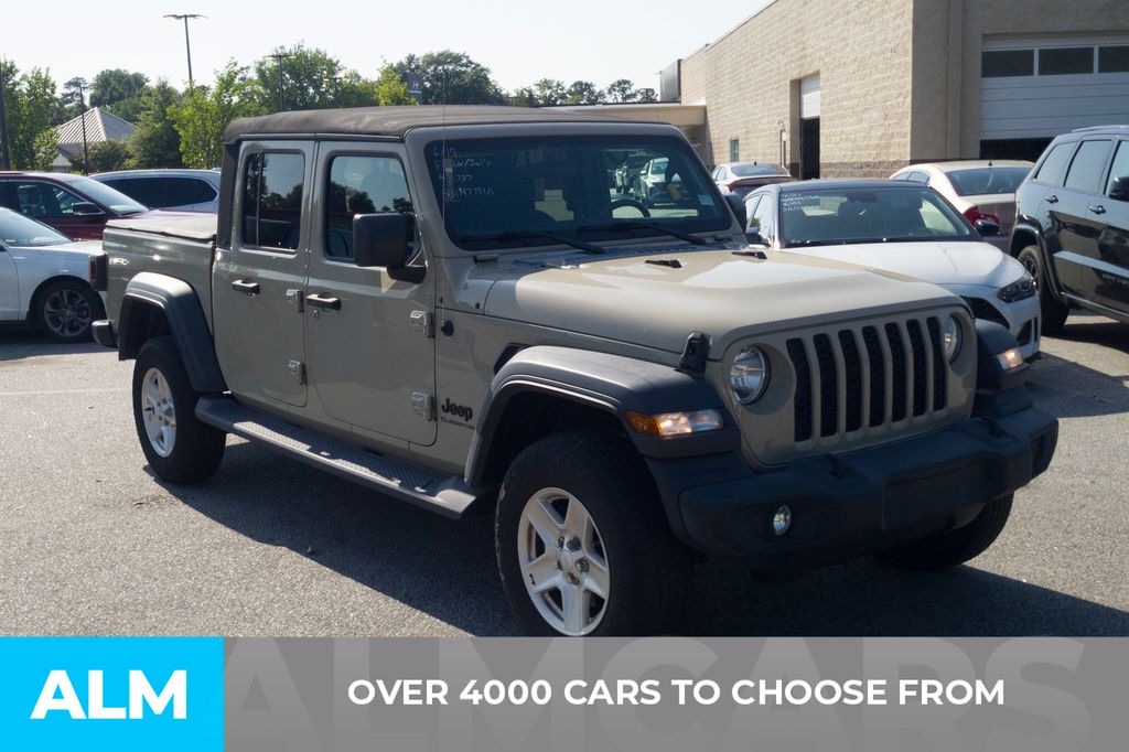Used 2020 Jeep Gladiator Sport S with VIN 1C6JJTAG2LL166464 for sale in Florence, SC