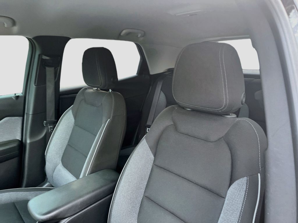 Used 2025 Black Chevrolet LT image 19