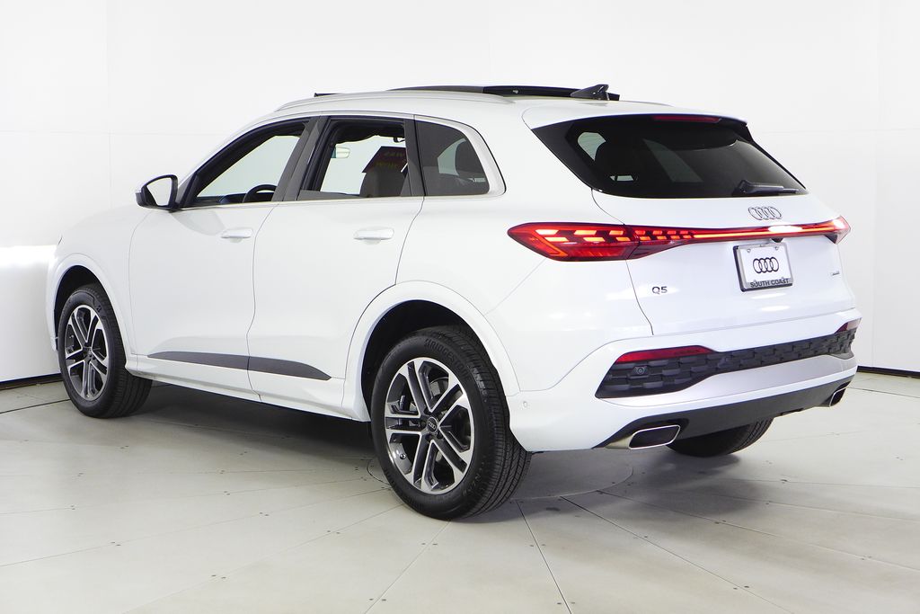 Thumbnail: 2025 Audi Q5 - 9