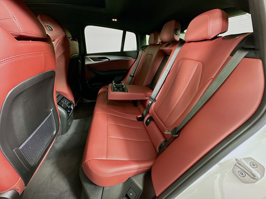 Thumbnail: 2025 BMW X4 - 25