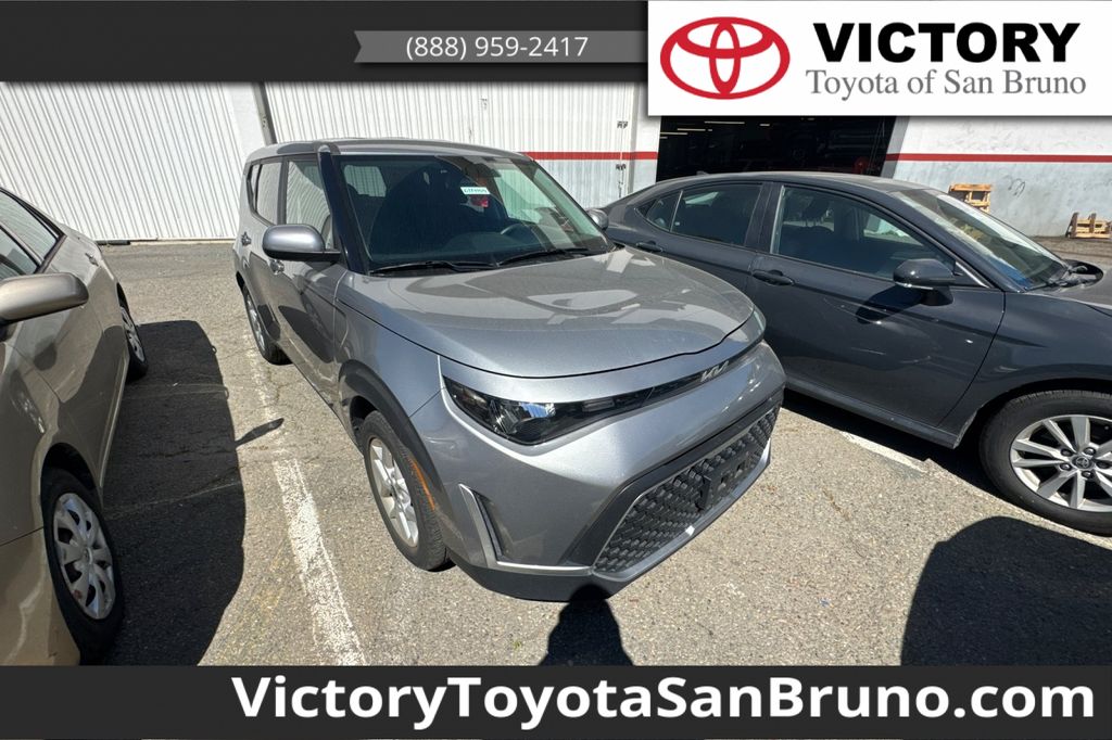 2024 Kia Soul LX FWD