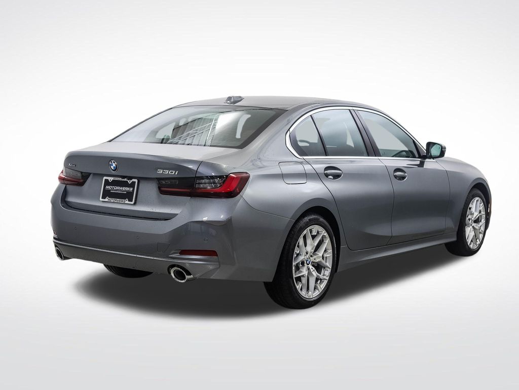 Thumbnail: 2026 BMW 3 Series - 5