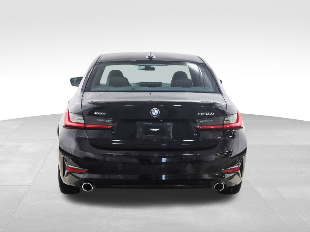 Thumbnail: 2021 BMW 3 Series - 4