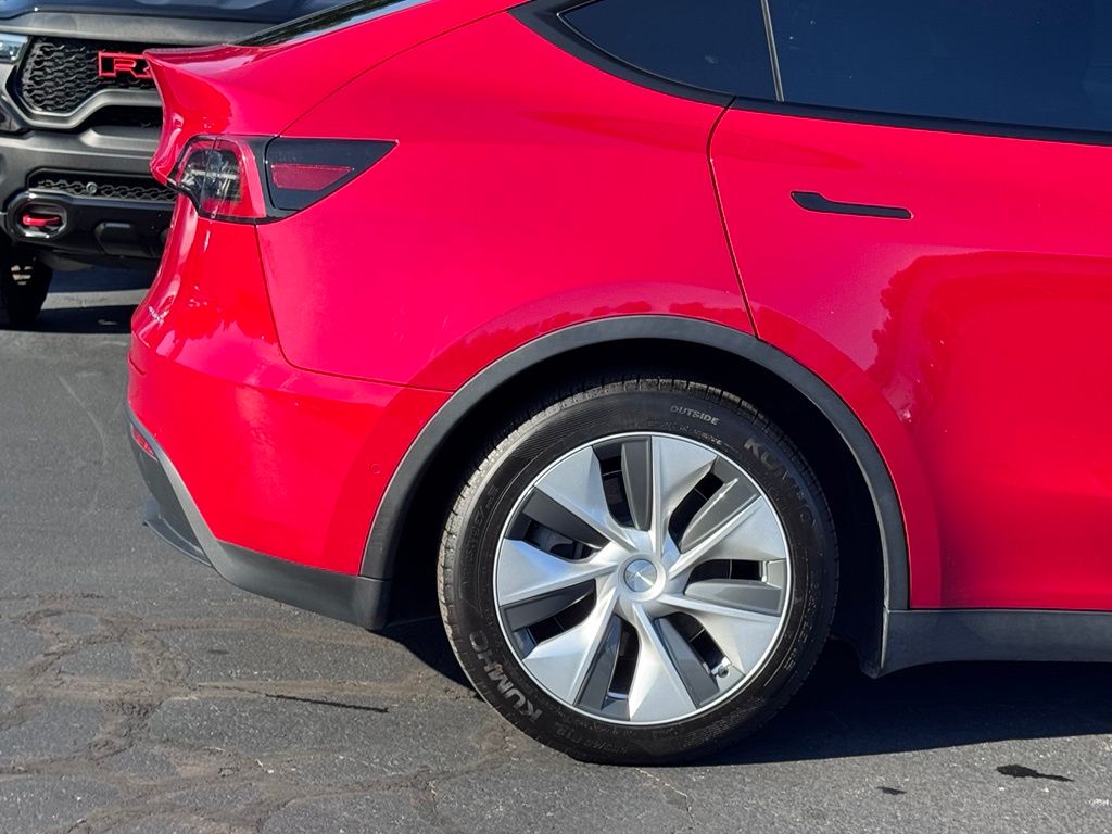 TeslaModel Y38