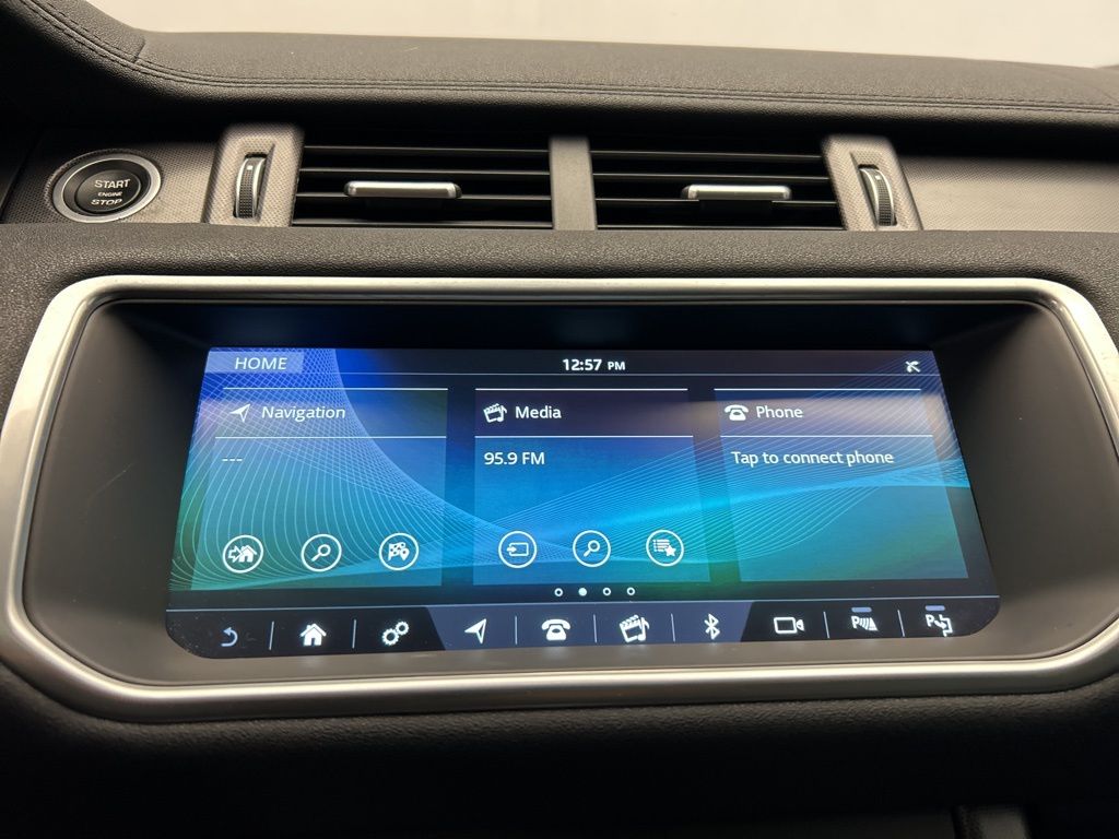 Thumbnail: 2018 Land Rover Range Rover Evoque - 17