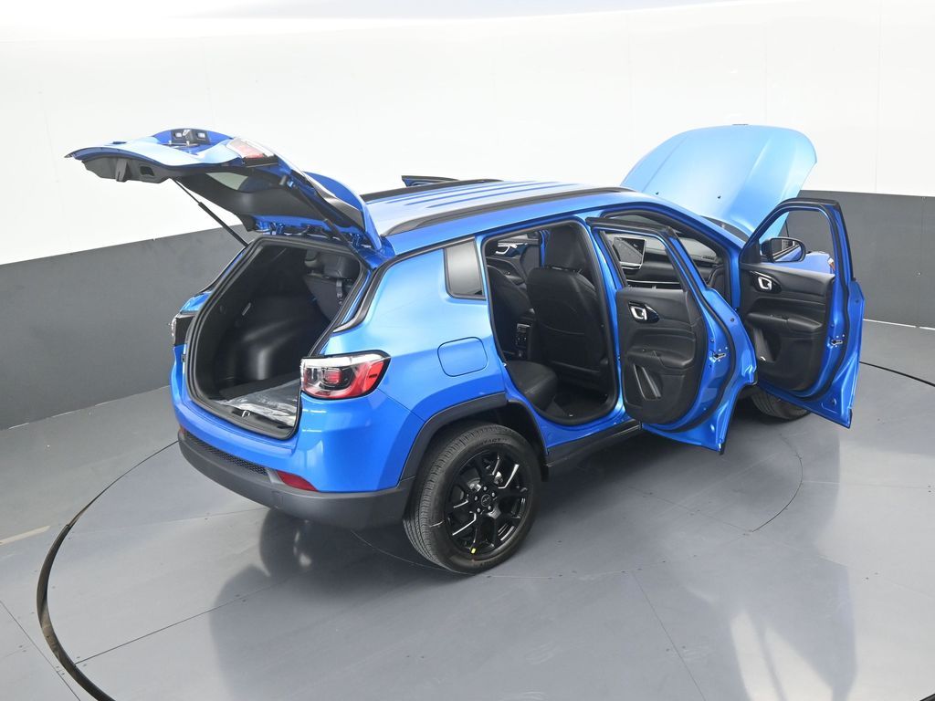 New 2026 Hydro Blue Pearlcoat Jeep Latitude image 68