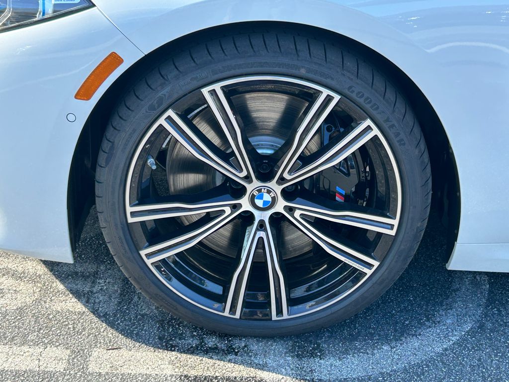 Thumbnail: 2026 BMW 8 Series - 9