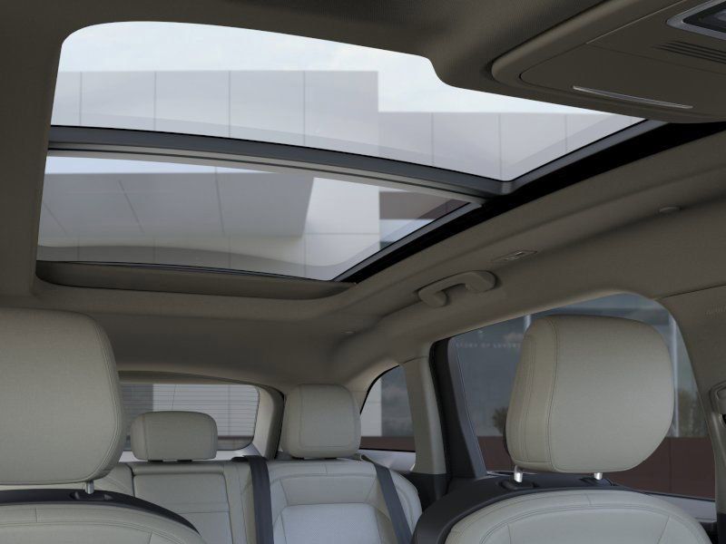 New 2026 White Lincoln Premiere image 22