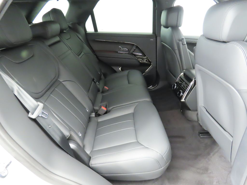 Thumbnail: 2025 Land Rover Range Rover Sport - 22
