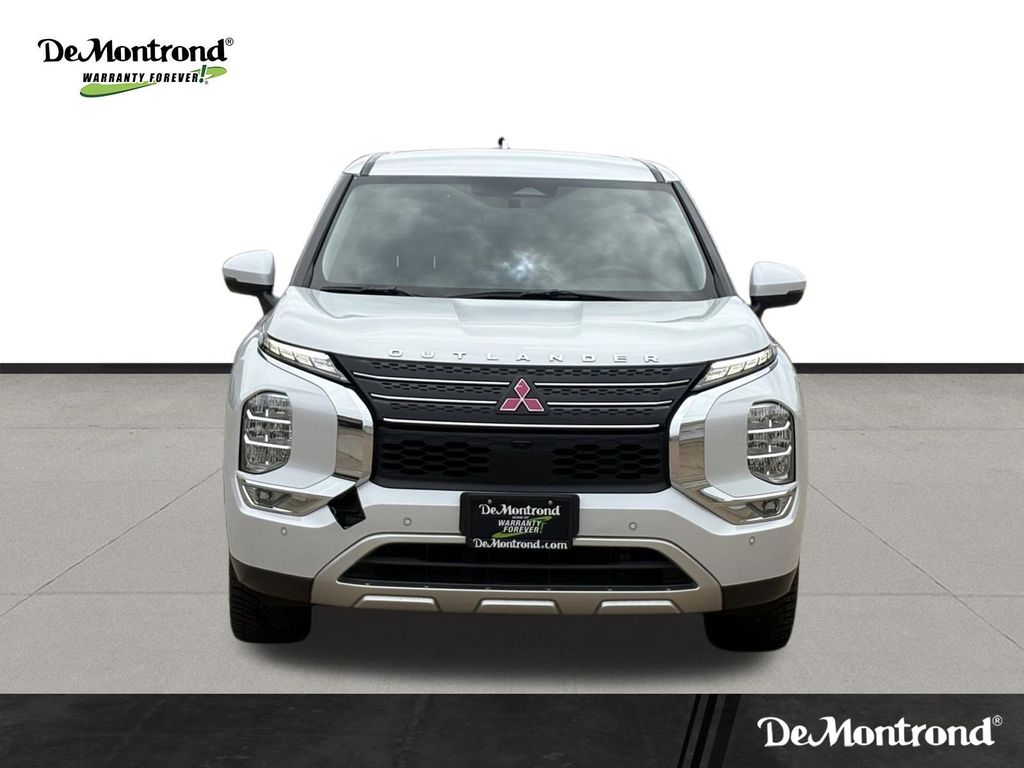2022 Mitsubishi Outlander SE  at Baytown Hyundai
