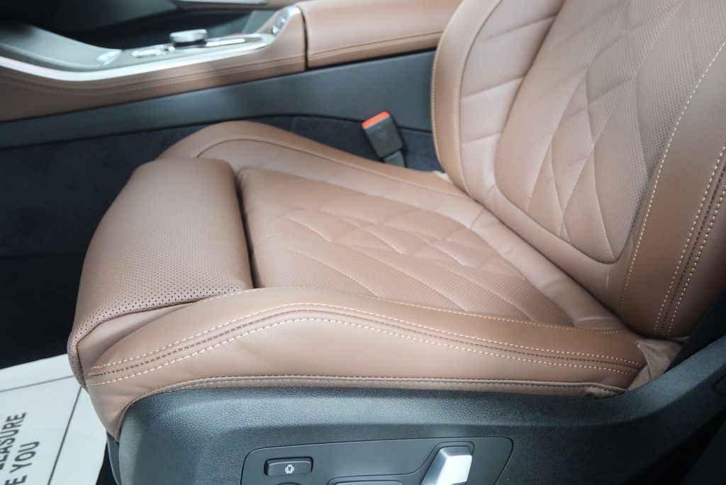 Thumbnail: 2026 BMW X5 - 9