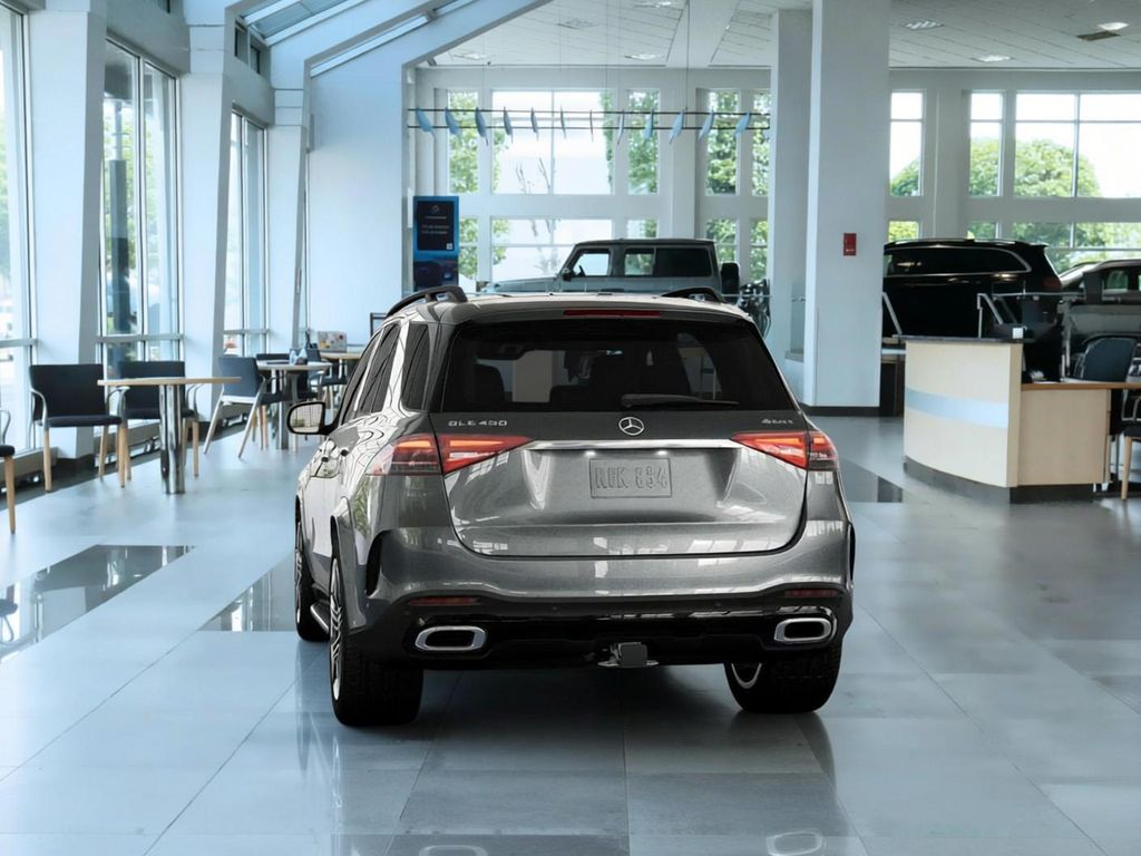 Thumbnail: 2026 Mercedes-Benz GLE - 25