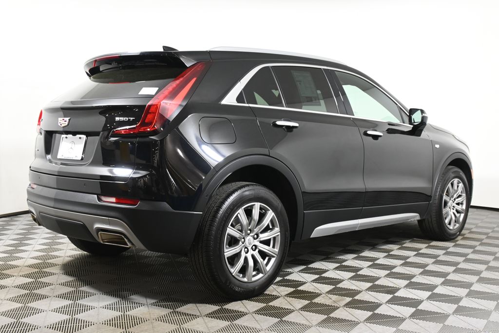 2022 Cadillac XT4 Premium Luxury 7