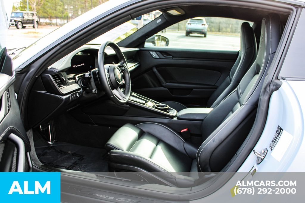 Used 2025 White Porsche Carrera GTS image 17