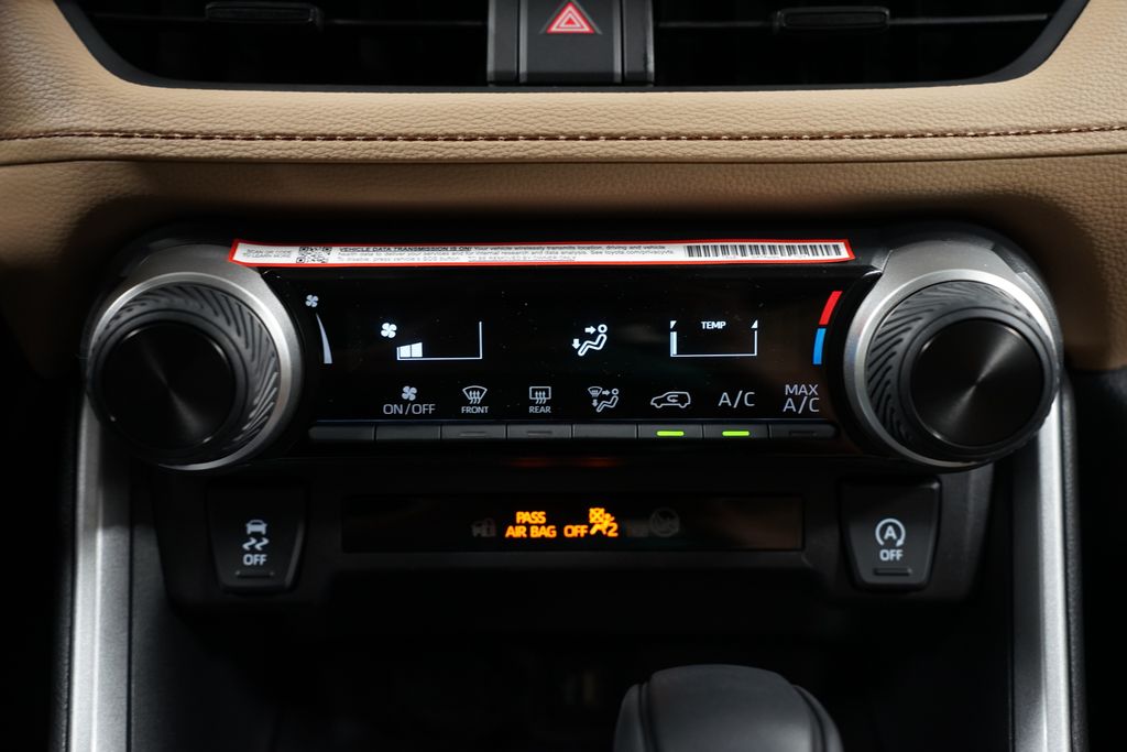 Thumbnail: 2025 Toyota RAV4 - 20