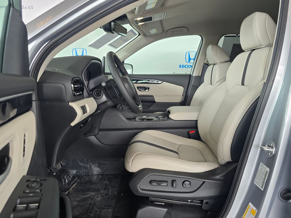 Thumbnail: 2026 Honda Pilot - 10