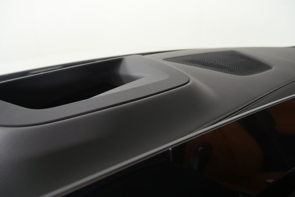 Thumbnail: 2026 BMW X6 - 19