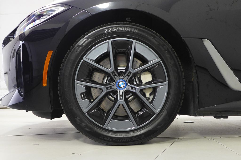 Thumbnail: 2023 BMW i4 - 5