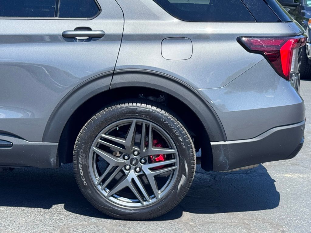FordExplorer40