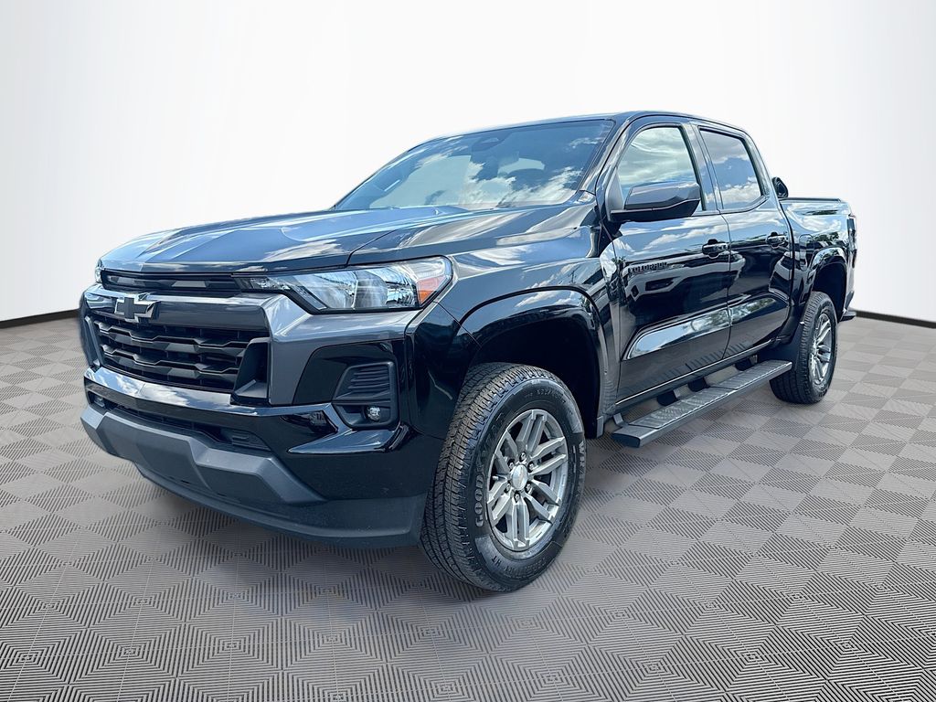 View vehicle photo 4