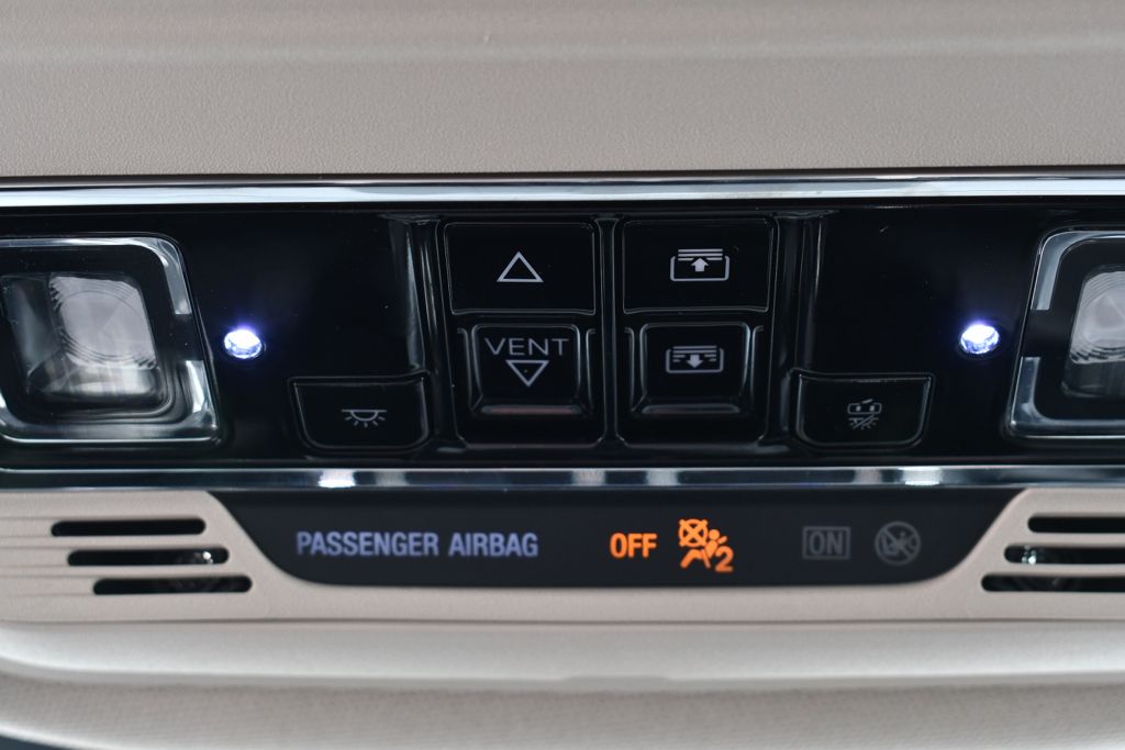 Used 2022 Gray Lincoln Standard image 35