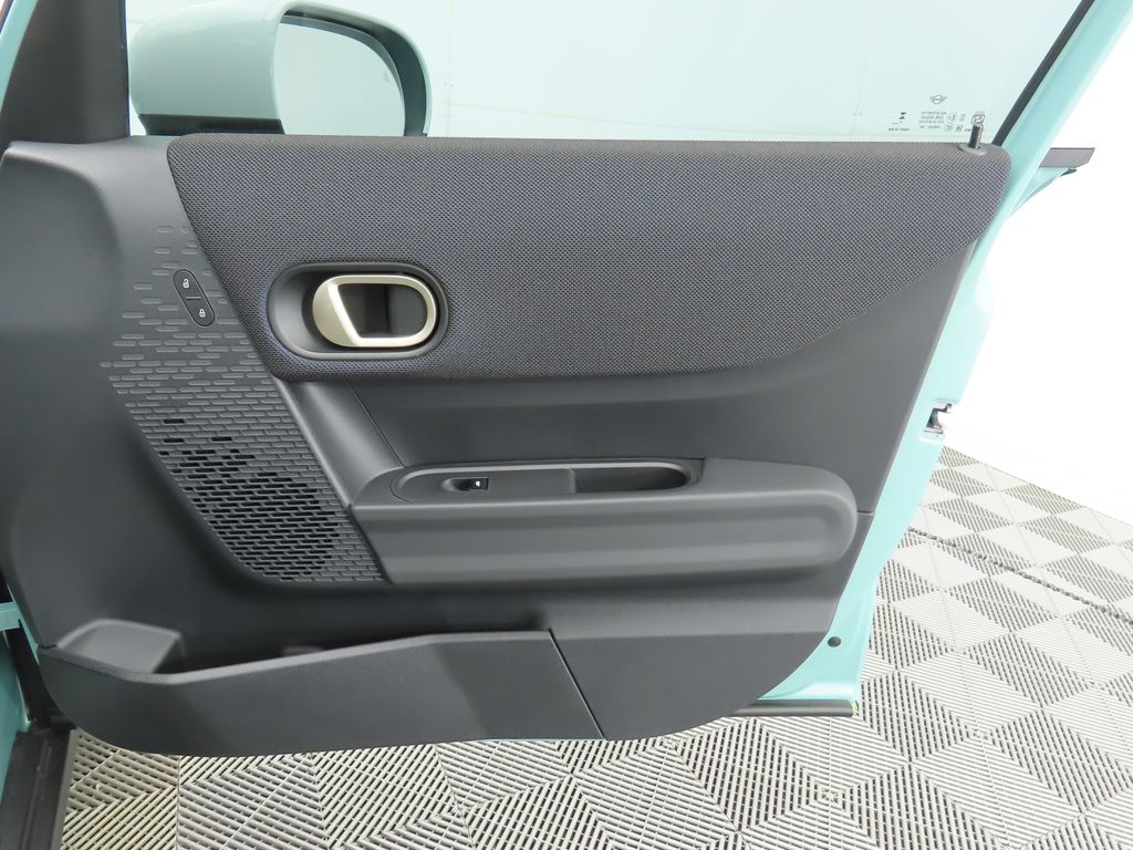 Thumbnail: 2026 MINI Cooper - 25