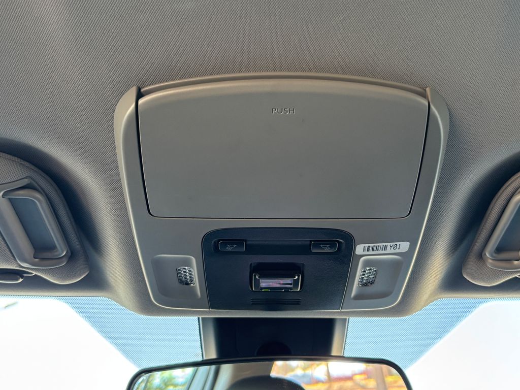 Thumbnail: 2024 Toyota Camry - 20