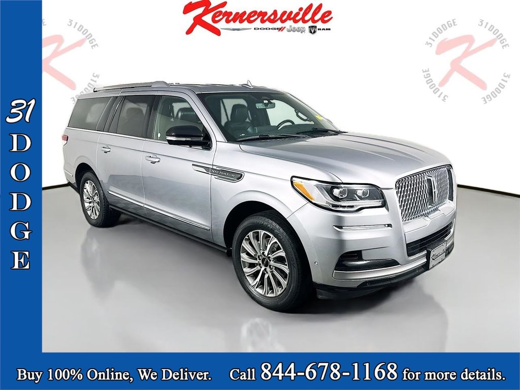 2022 Lincoln Navigator Standard 4WD