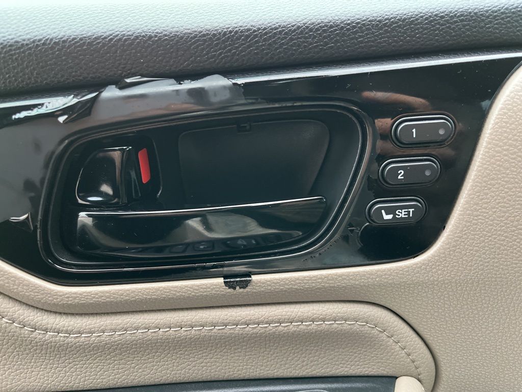 Thumbnail: 2018 Honda Odyssey - 12