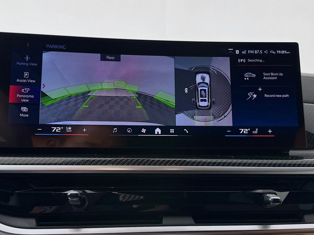 Thumbnail: 2026 BMW X7 - 13