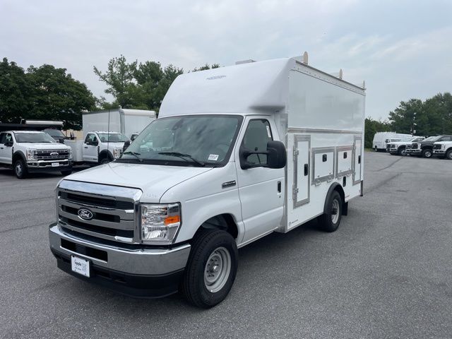 2026 Ford E-350 Cutaway 