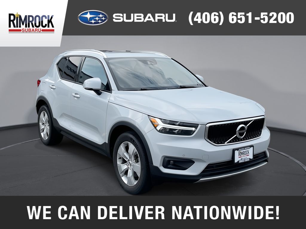 Gray 2022 Volvo XC40 SUV / Crossover All-Wheel Drive Automatic