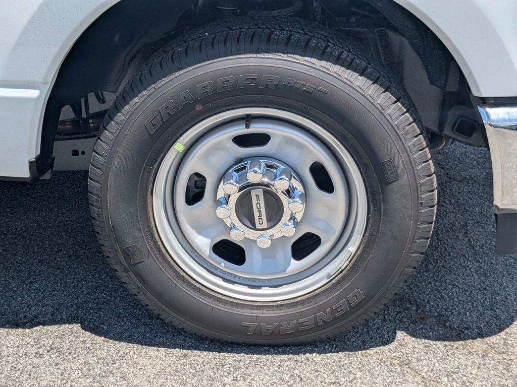 2025 Ford F-350 Super Duty XL