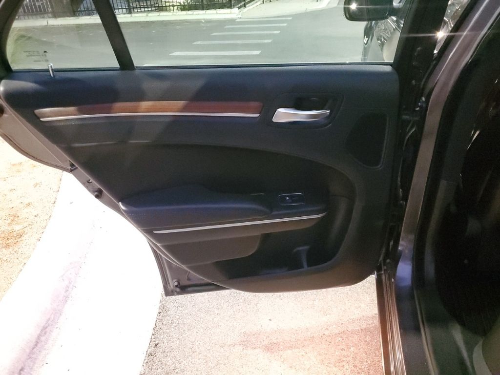 Used Car 2019 Chrysler 300  C For Sale Under $30,000 In Austin, Texas