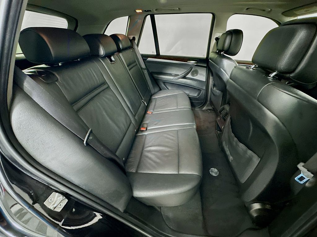Thumbnail: 2012 BMW X5 - 27