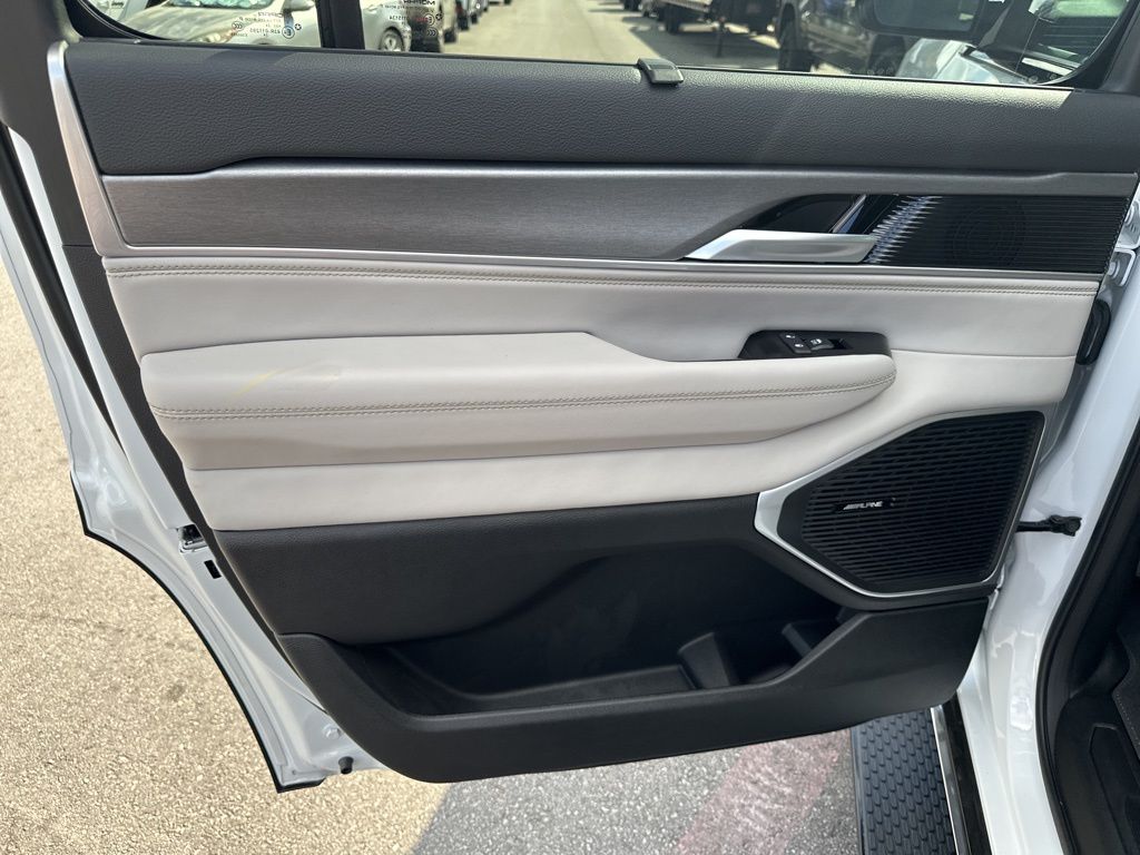 New Car 2025 Jeep Wagoneer  Base For Sale Under $70,000 In Austin, Texas