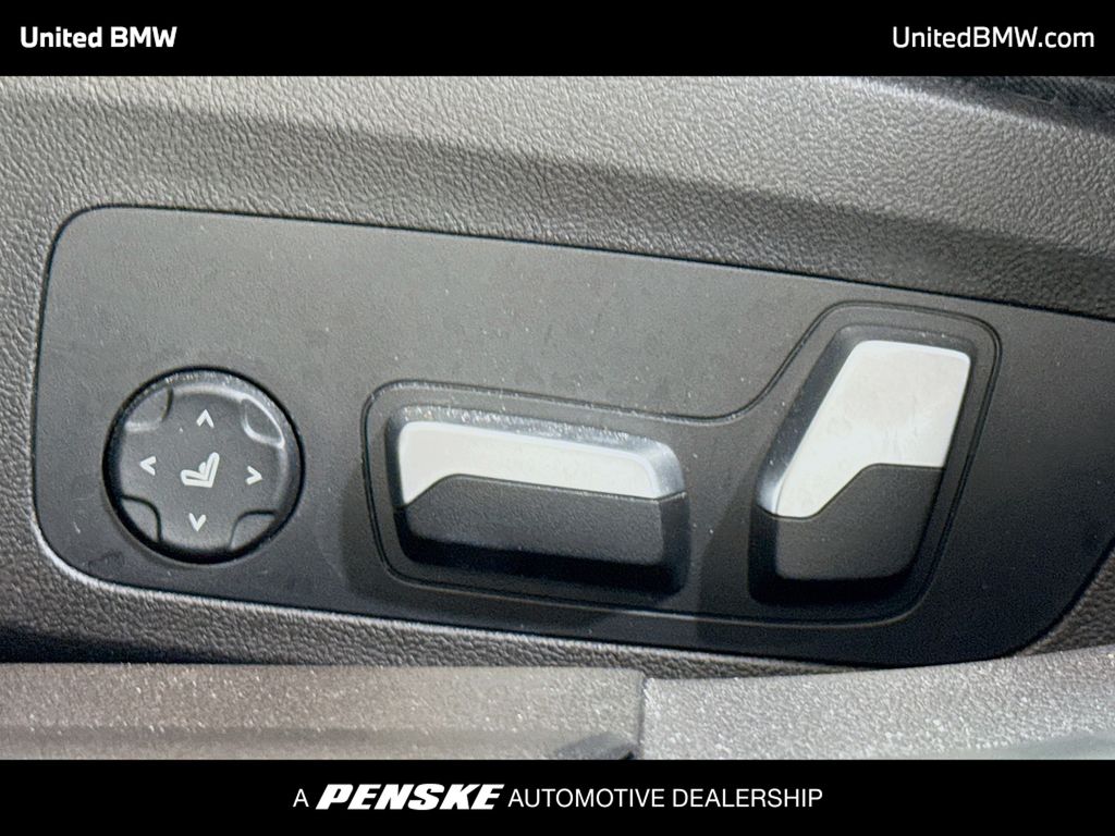 Thumbnail: 2023 BMW 3 Series - 4