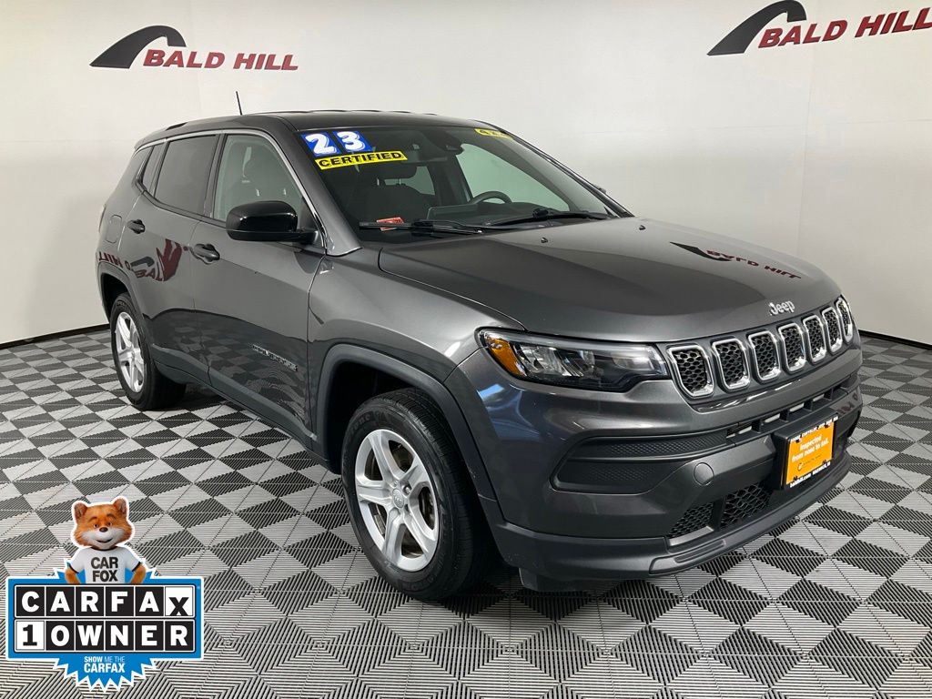 Gray (Granite Crystal Metallic Clearcoat) 2023 Jeep Compass SUV / Crossover Four-Wheel Drive 8-Speed Automatic